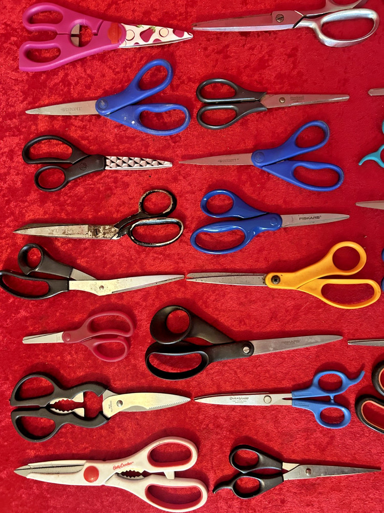 Lot of 32 Assorted Scissors Shears