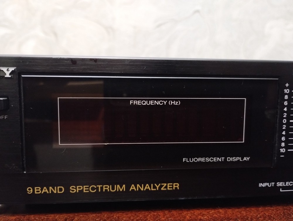 Sony SEQ-910 Graphic Equalizer / 9 Band Spectrum Analyzer