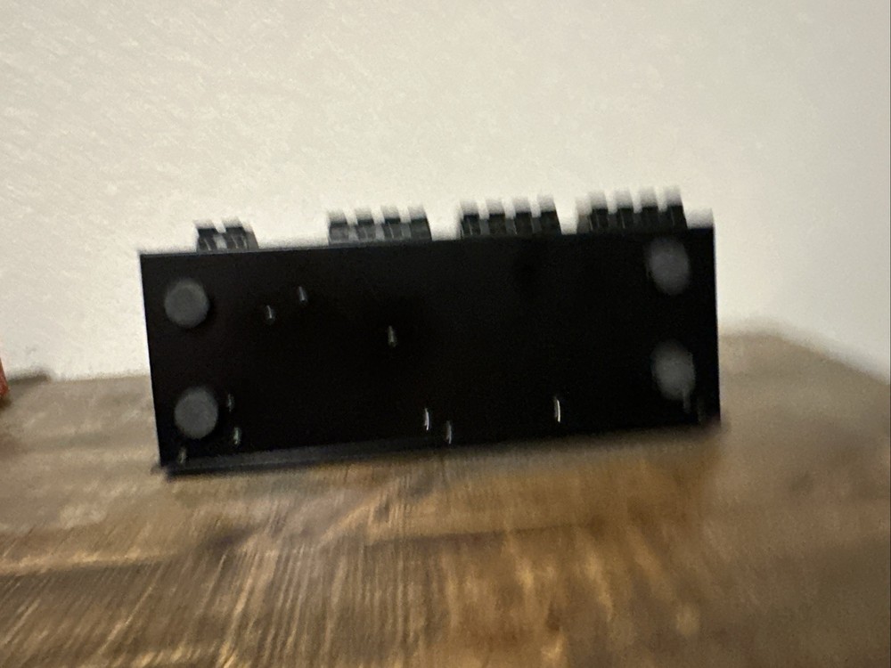 Monster Cable 6 Way Speaker Selector With Amplifier Protection