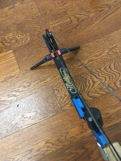 Bow Stand, bow holder Save your eccentrics and strings Short