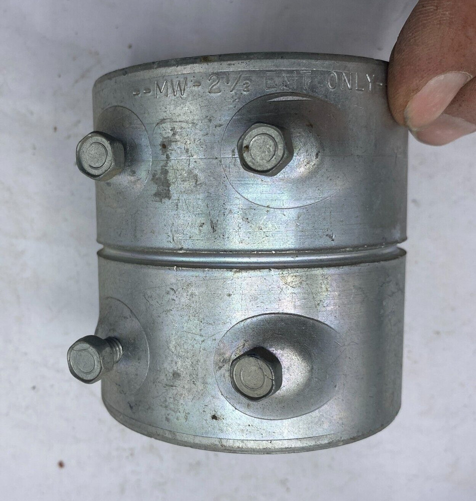 MW 2-1/2" EMT ONLY SET SCREW COUPLING ⭐