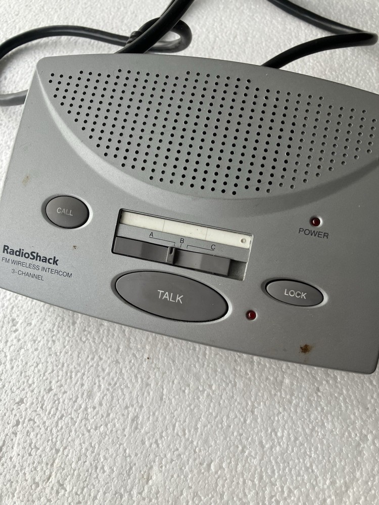 Radio Shack 3 Channel FM Wireless Intercom 43-3105 Single Unit Only Working