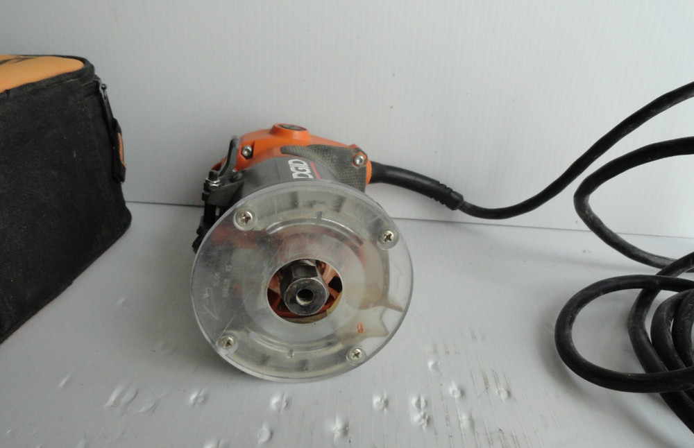 Ridgid R2401 Router