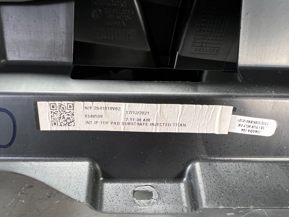 2021-2024 VOLKSWAGEN TAOS DASHBOARD DASH BOARD FRONT PANEL OEM
