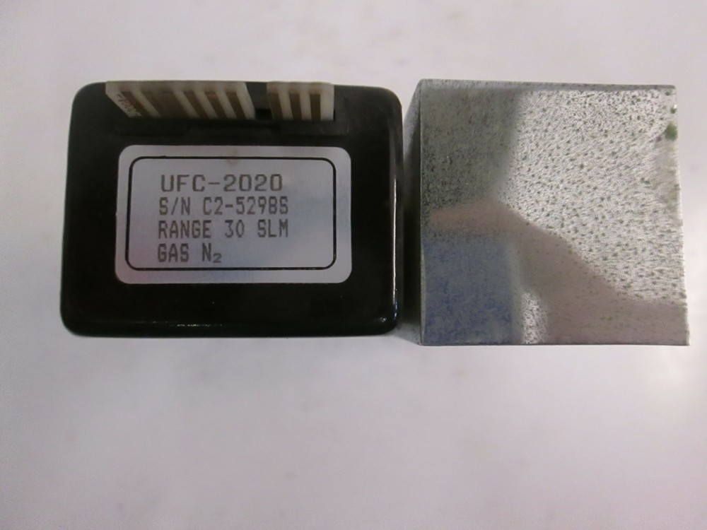 Unit UFC-2020 Mass Flow Controller, N2, 30 SLM, 1/4" MVCR, Used