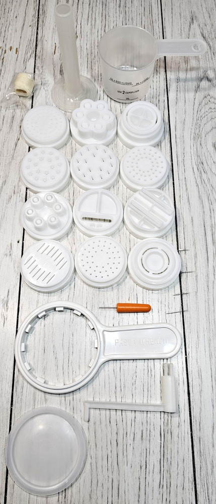 Popeil's P400 Automatic Pasta Maker Machine Multiple Attachments - Tested WORKS