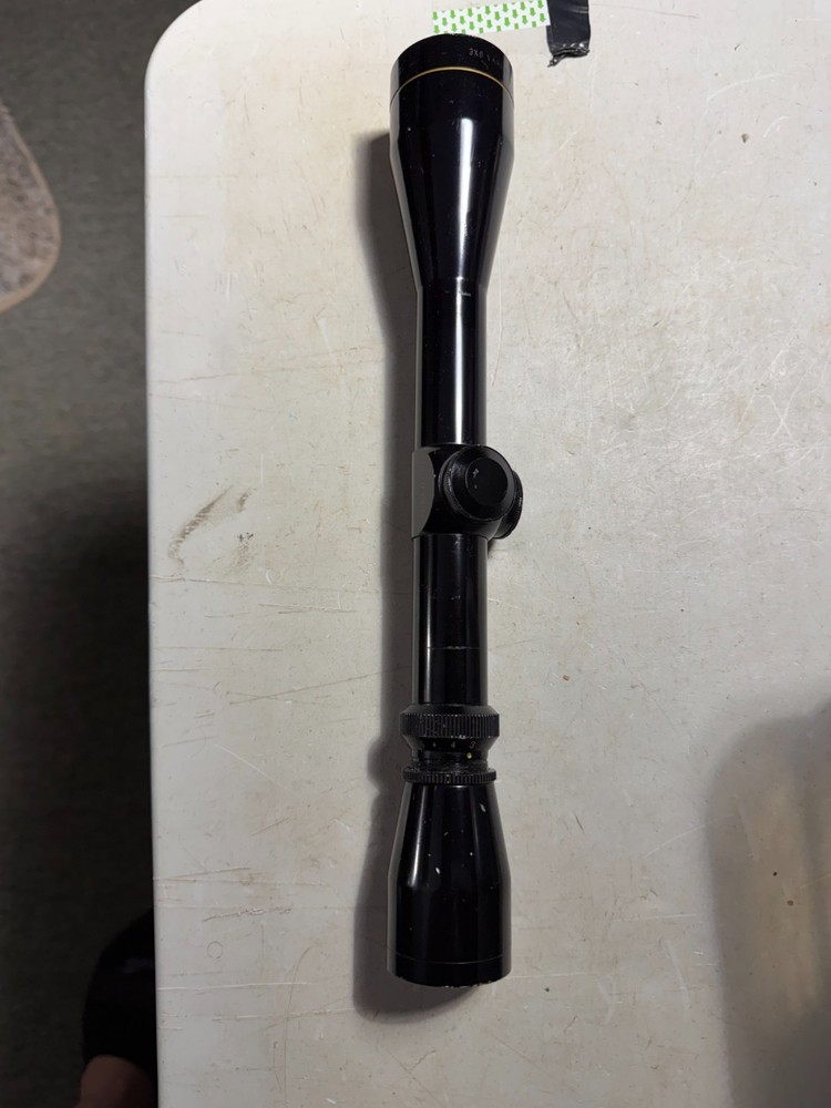 Leupold Vari X-IIc 3-9x40mm Glossy Rifle Scope some marks