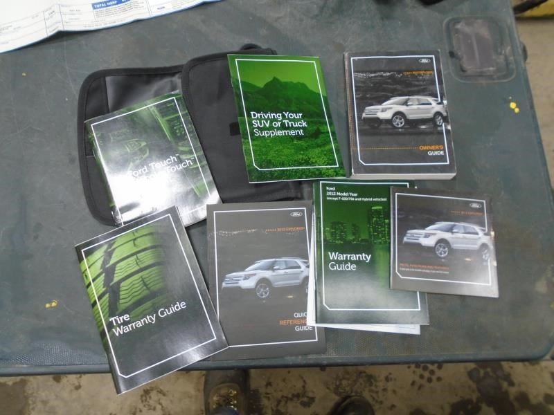 EXPLORER 2012 Owners Manual 1367111
