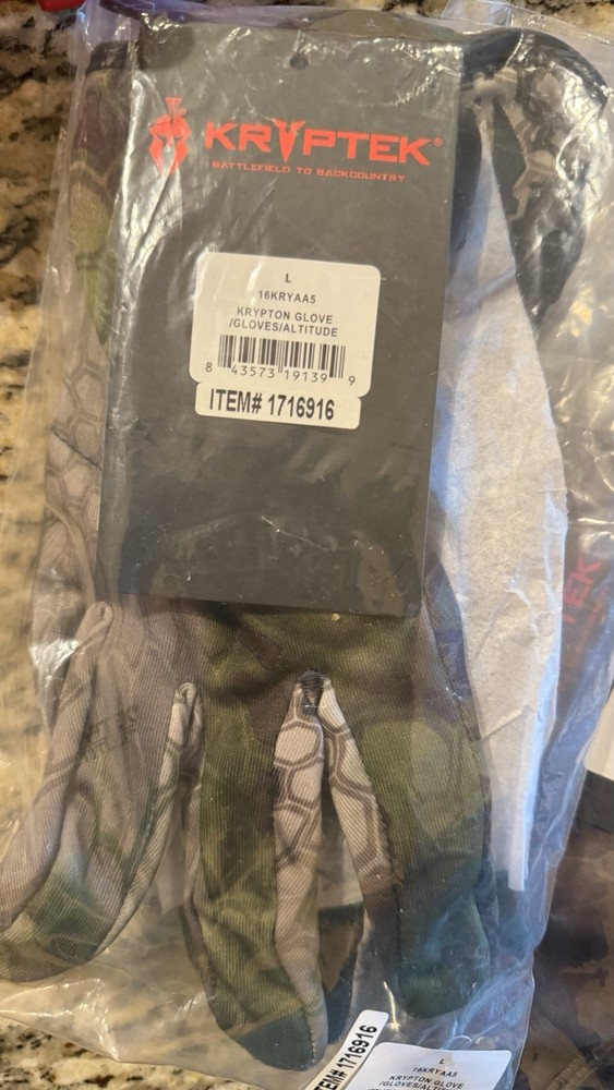 Kryptek Altitude Kiska Beanie / Krypton Glove Combo Size Large NWT