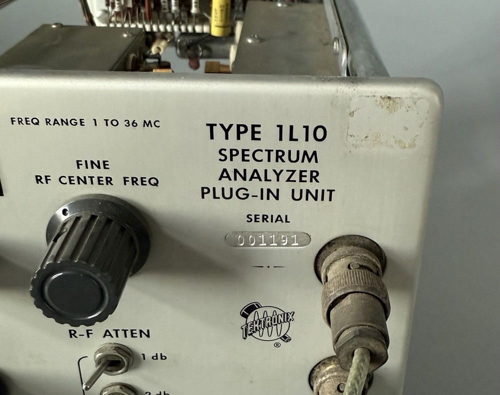 Untested — Tektronix Type 1L10 Spectrum Analyzer Plug-In Unit — See Description