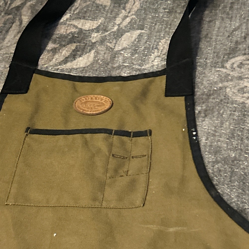 Duluth Trading Firehose Bib Work Apron Brown Carpenter Water Repel Hammer Loop