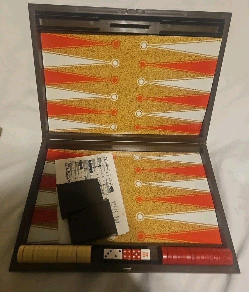 E.S. Lowe/Milton Bradley Tournament Backgammon Set Game, E4314
