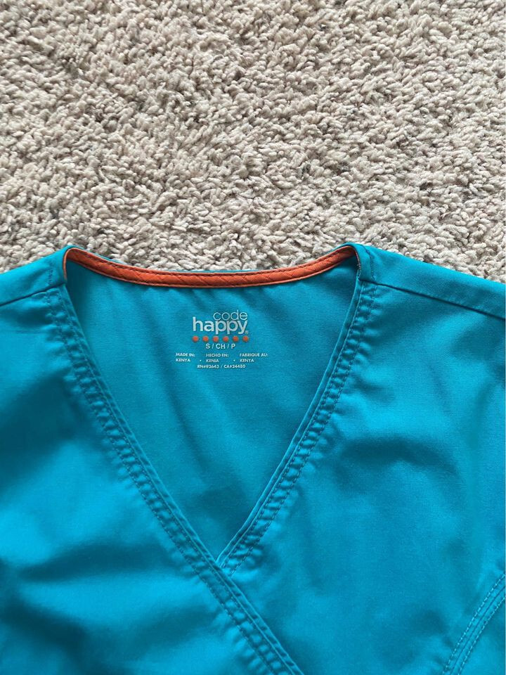 Womens scrubs set size small