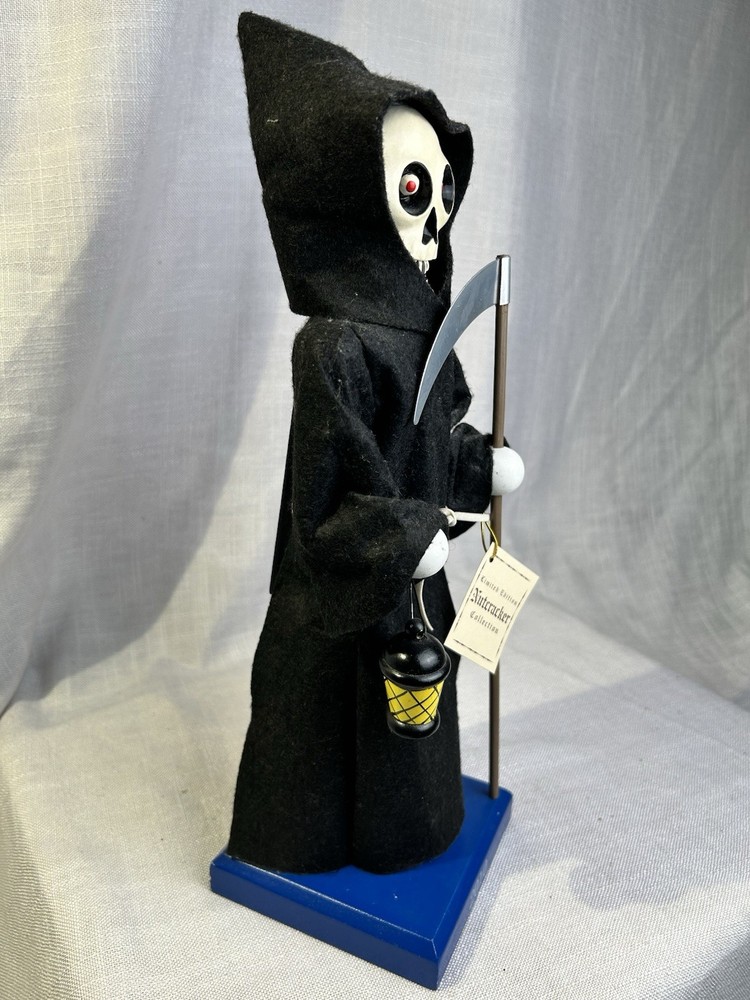 2010 Grim Reaper Skeleton 14" Nutcracker Target Limited Edition Halloween Rare