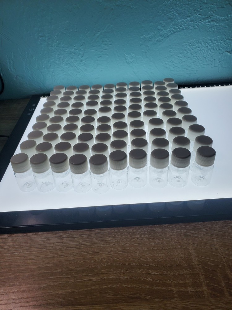 300 Small Screw Top Containers