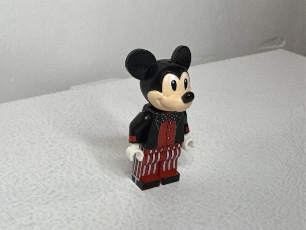 Mickey Mouse Patriotic Minifigure