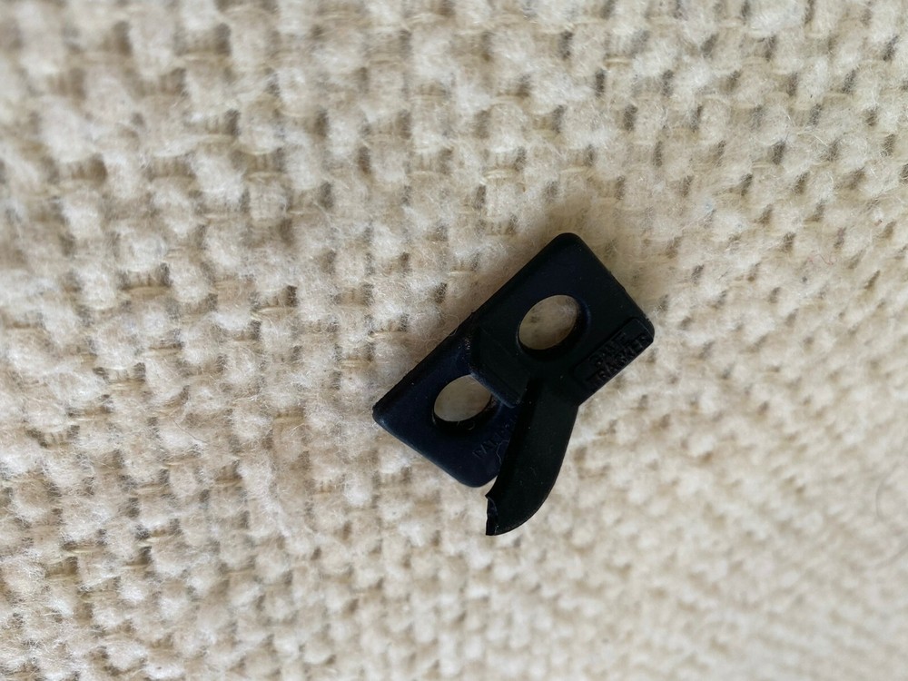 Game Tracker Plastic Flipper Rest