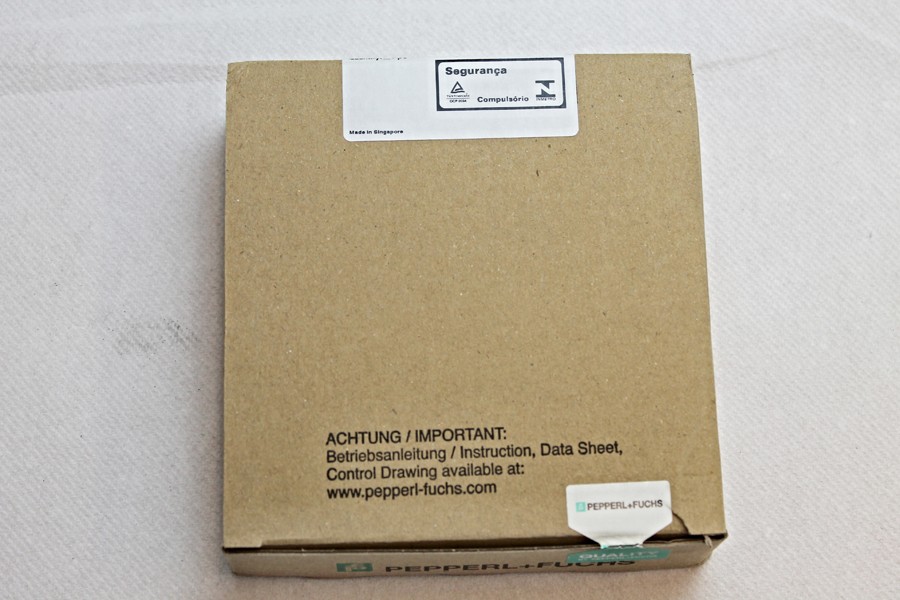 Pepperl + Fuchs KFD2-ST2-Ex2 181000 Isolating Switch Amplifier -Original Packaging/Unused-