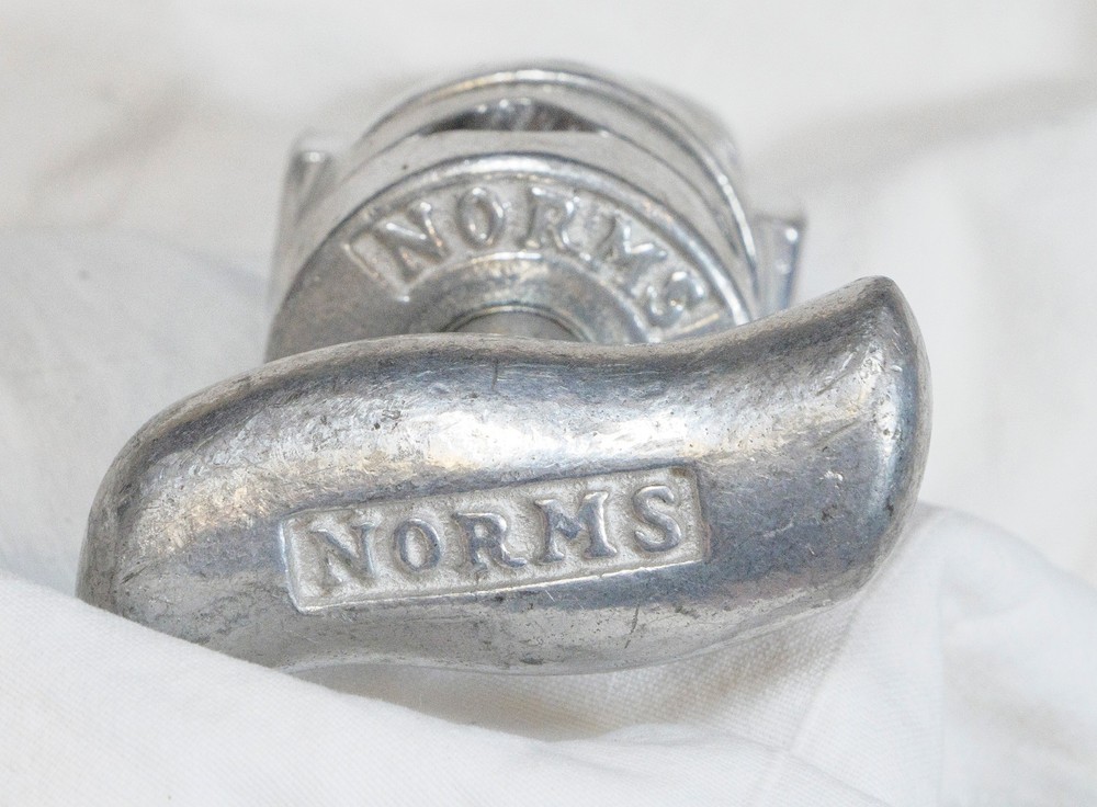 Norms Studio Equipment Grip Head - 2.5 inches