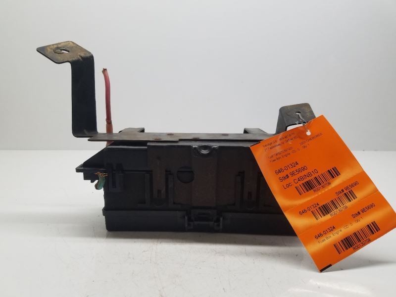 Fuse Box Engine Fits 00-01 Jeep Cherokee OEM