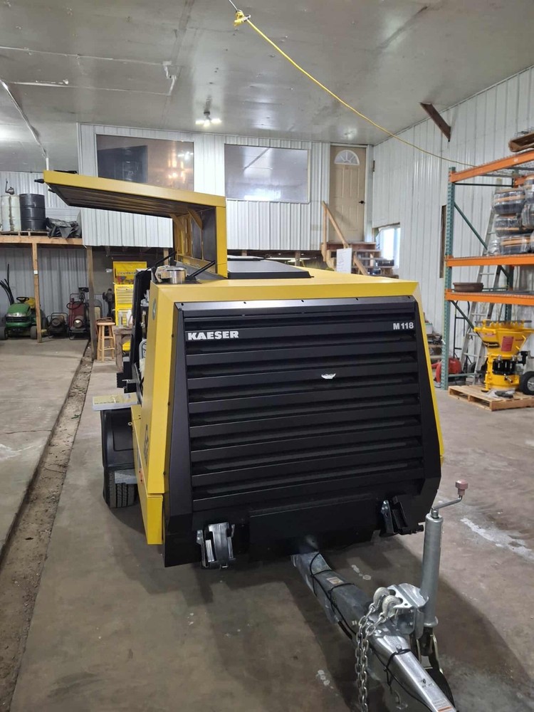 Kaeser air compressor M118 405CFM NEW