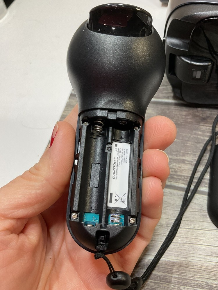 Samsung SM-R324 Gear VR W/Controller Powered by Oculus