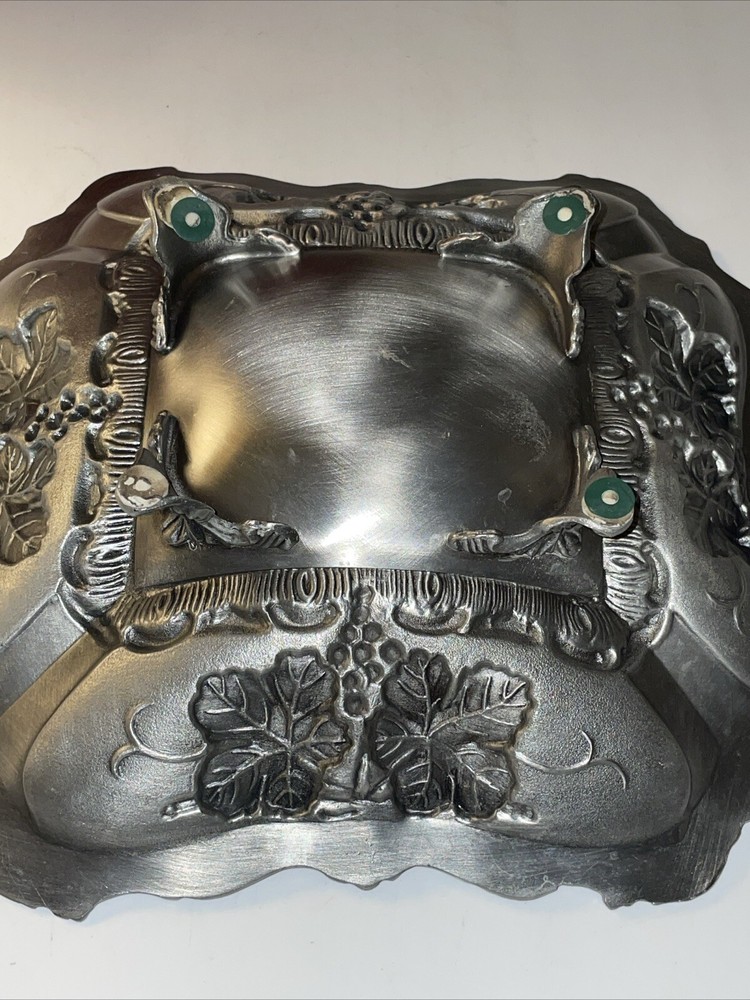 Silver Fruit Tray With White Metal 9x3.5”
