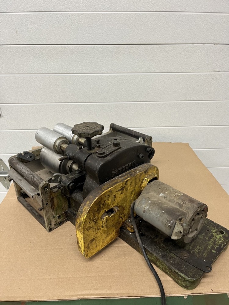 potdevin 4''margin gluer