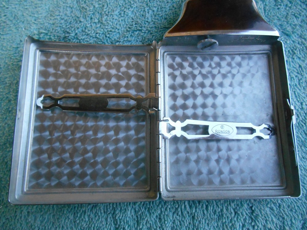 Vintage RONSON MASTERCASE CIGARETTE CASE & LIGHTER ENGRAVED L.A.L. WORKING!