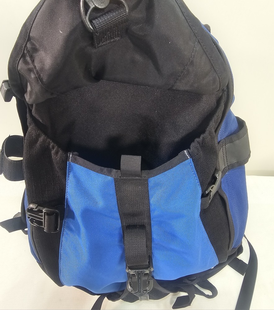 DAKINE Heli Pro Ski or Snowboard Backpack Blue - EUC