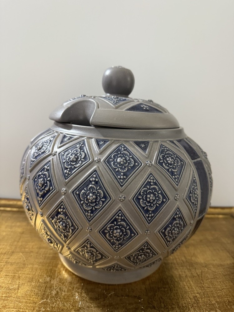 Gerz Germany ( Tureen & Pitcher )