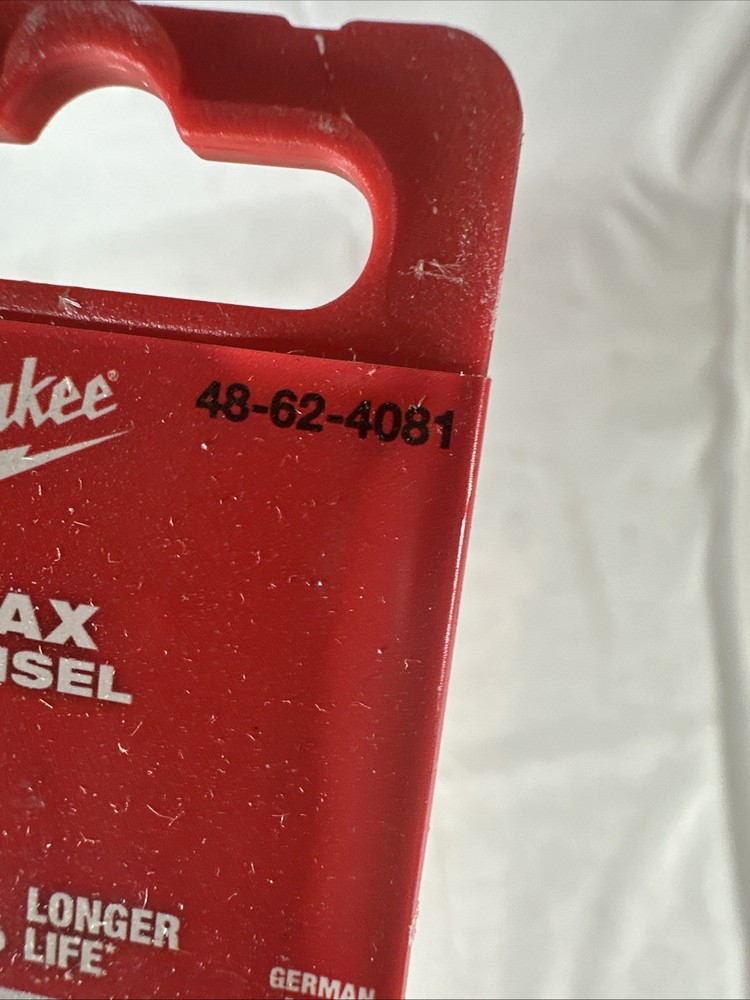 Milwaukee 48-62-4081 SDS Max 18 in. Flat Chisel