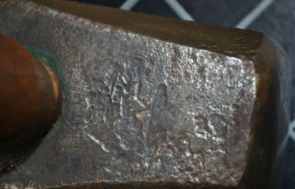 IRON CITY - 4# - HAND SLEDGE / BLACKSMITH HAMMER