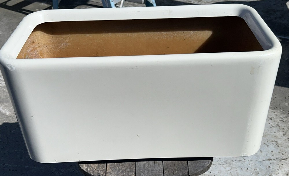 Mid Century Modern Products White Plastiglas Rectangular Planter Ontario, Canada