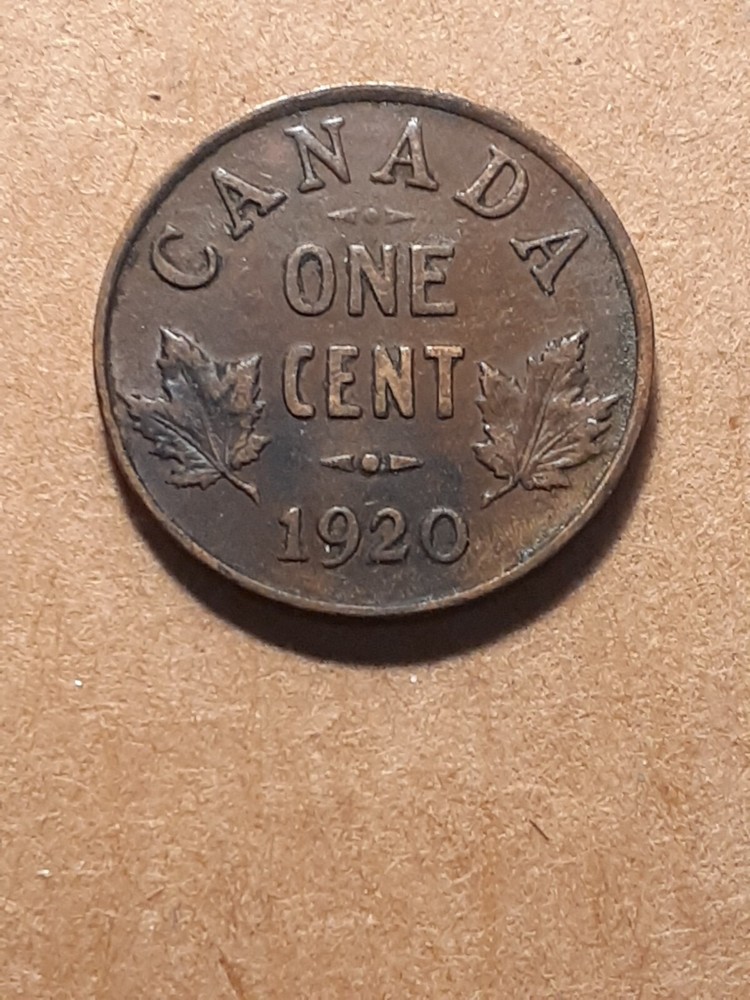 1920 ONE SMALL CENT CANADA  (HAS A STAIN)