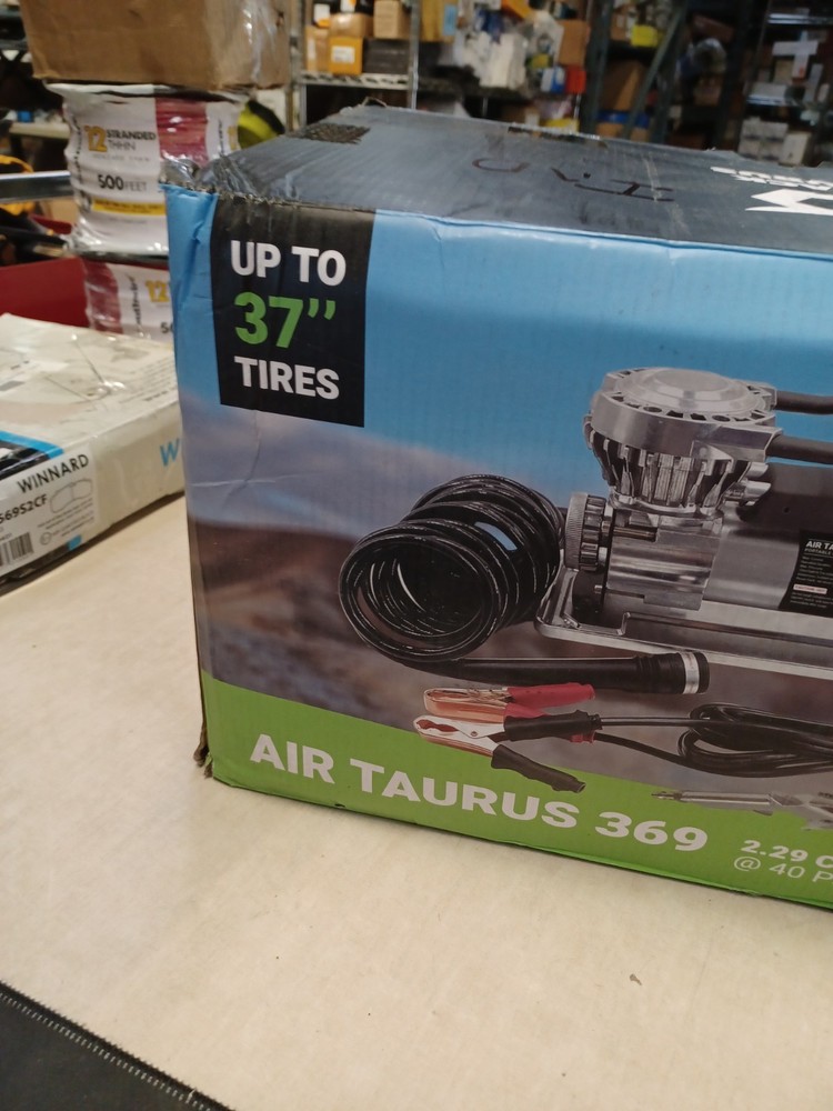 BLACK Taurus Portable Automatic Air Compressor 369