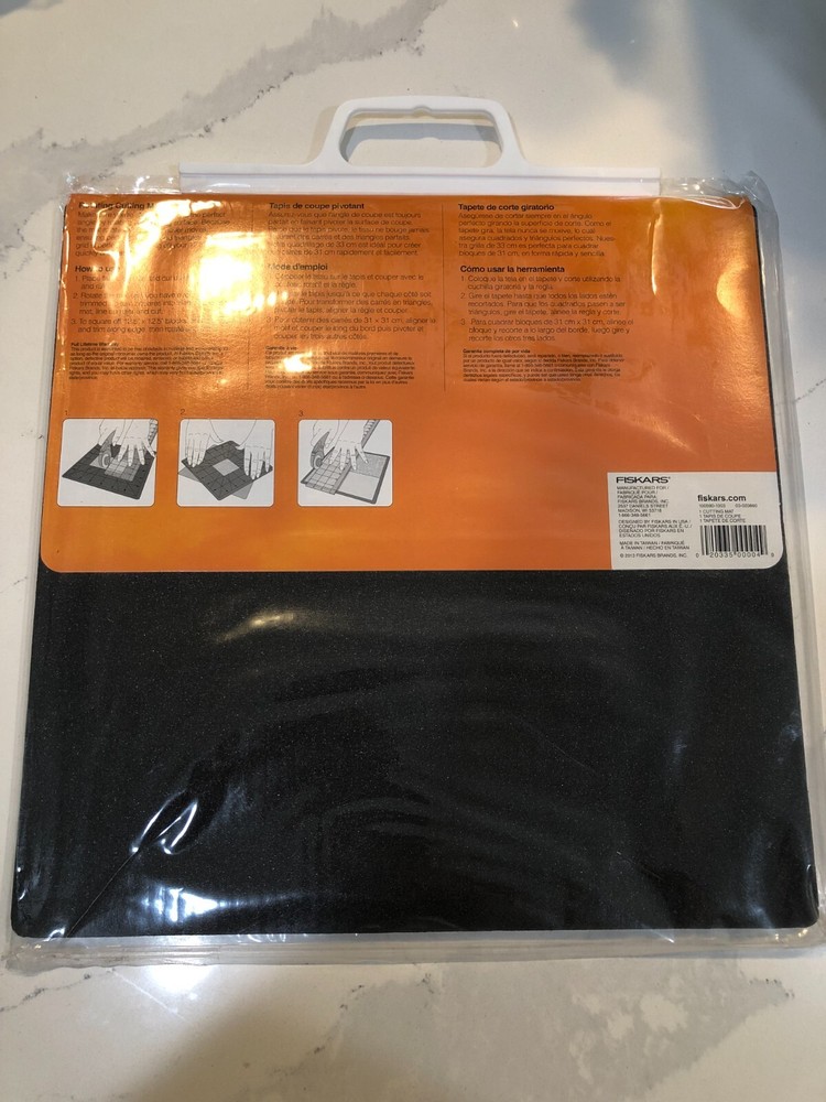 Fiskars Rotating Mat 14 x 14 in