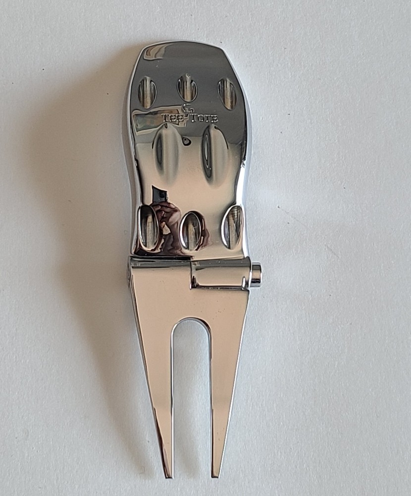 Tee Tote Metal Divot Tool Plus Tee Tote Alignment Ball Marker