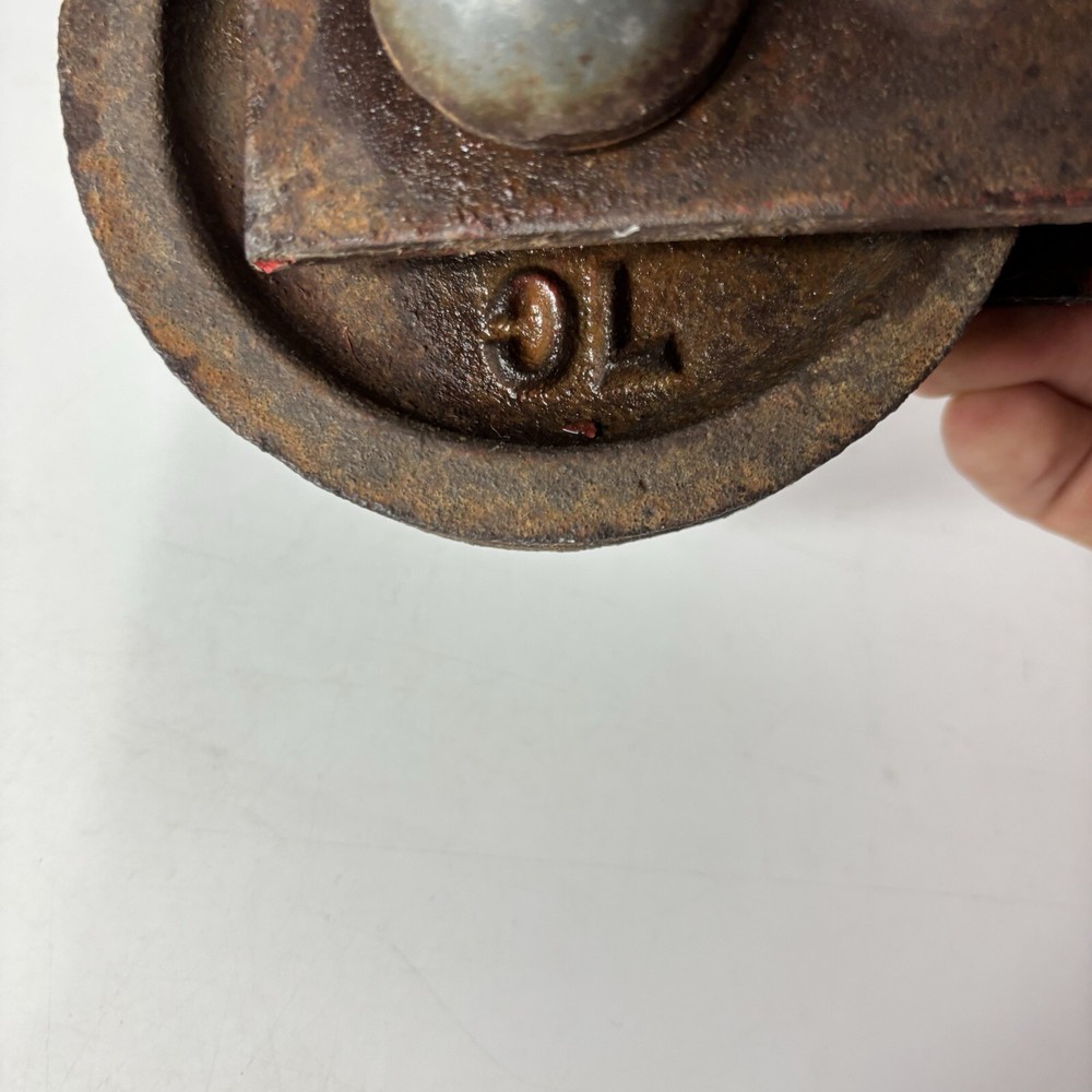 Antique Farm &barn Rustic Iron Pulley 5” LC