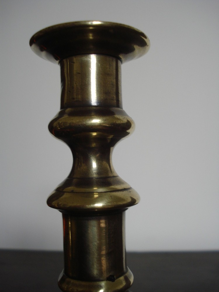 ANTIQUE 19TH C BRASS BALUSTER STEM CANDLESTICK WITH EJECTOR 2