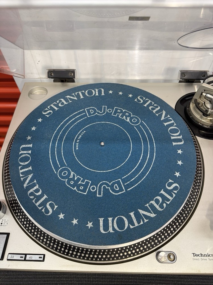 Technics SL-1200MK2 Direct Drive Turntable Quartz Silver