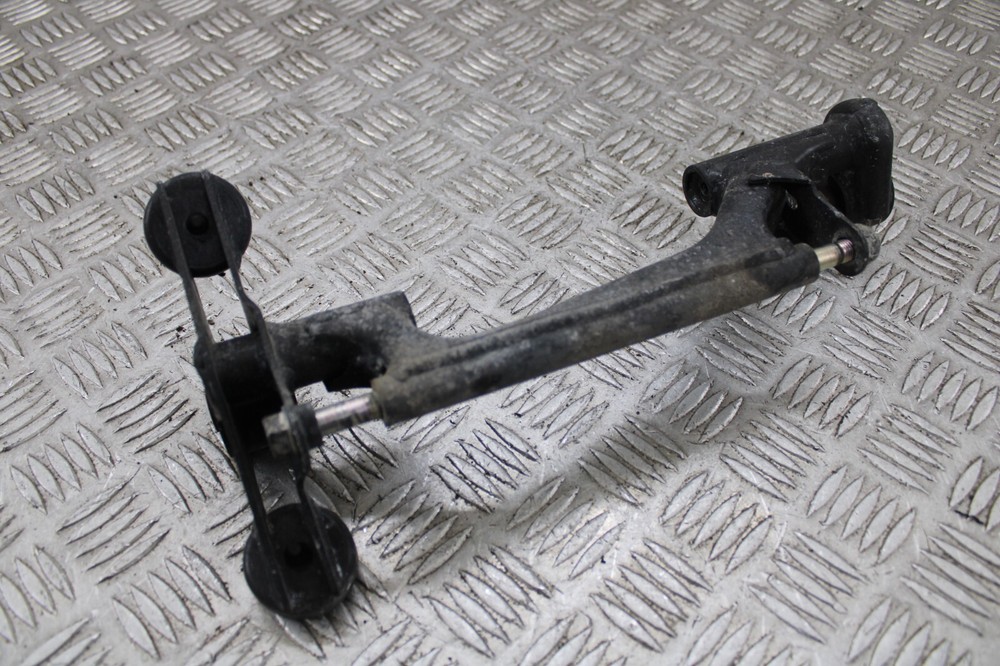 Honda PCX 125 2023 engine mounting bracket 2021 - 2023