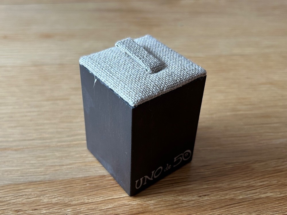 UNOde50 - One Of 50 - Medium Support for Ring - Holder For Wood