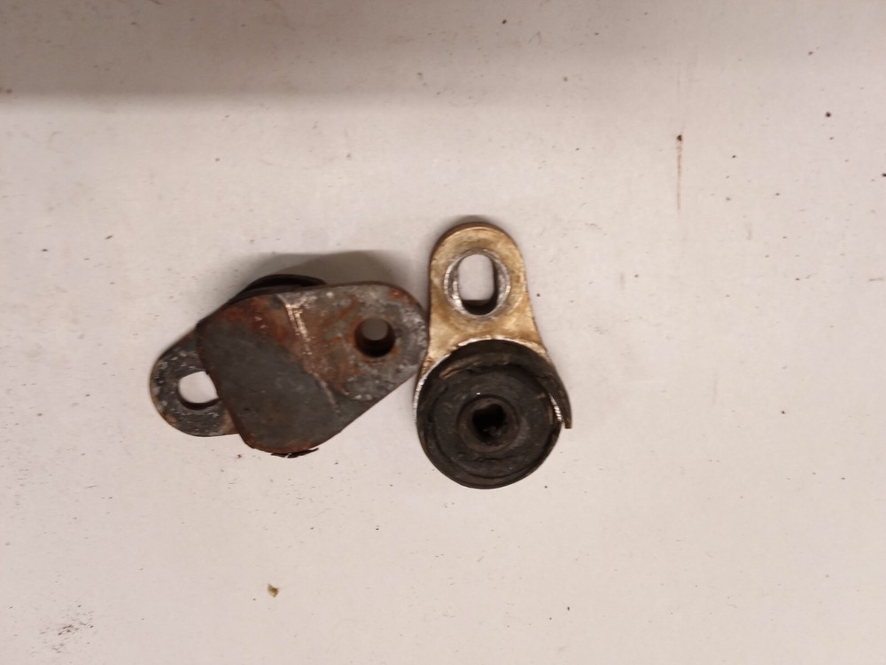 Suzuki RM250  Exhaust hangers Fits 1999 – 2000