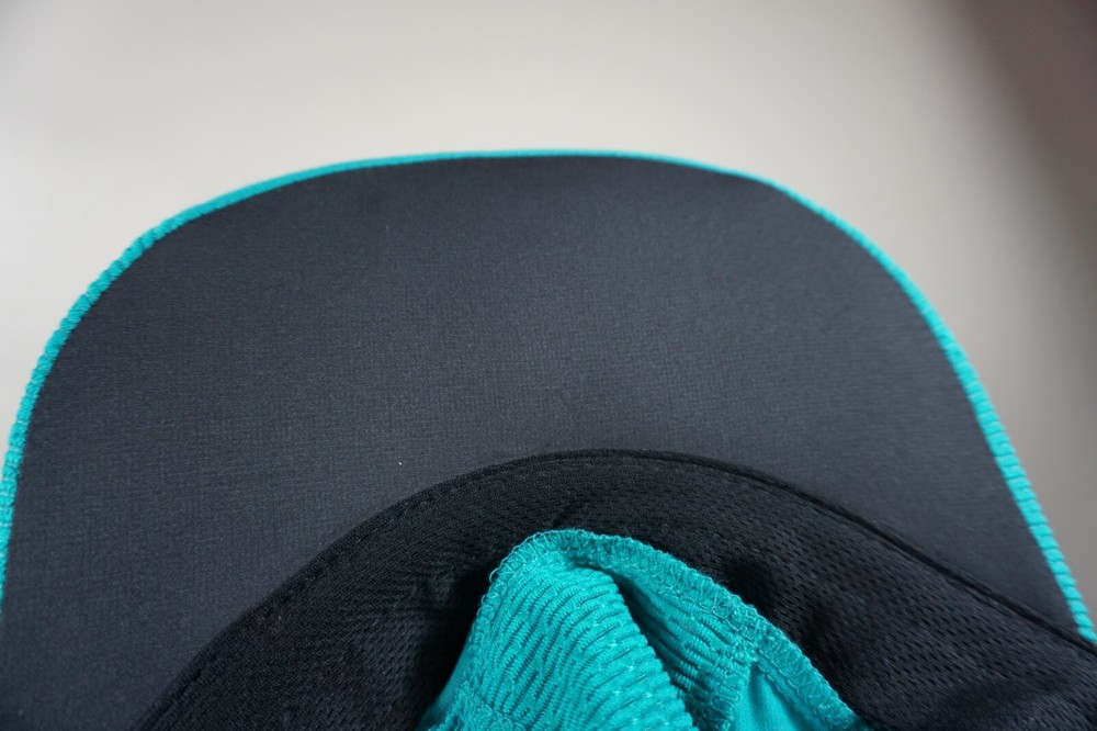 Saucony Hat Cap Adult One Size Green Unstructured 6 Panel Mesh Strap Back Low