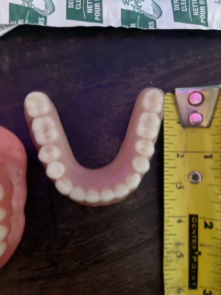 Easy Denture bottom and unbranded bottom denture lot