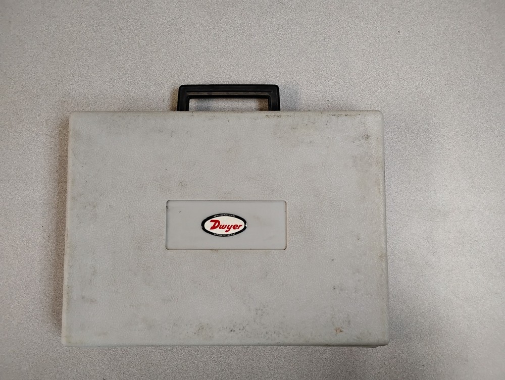 DWYER 100.5 Manometer