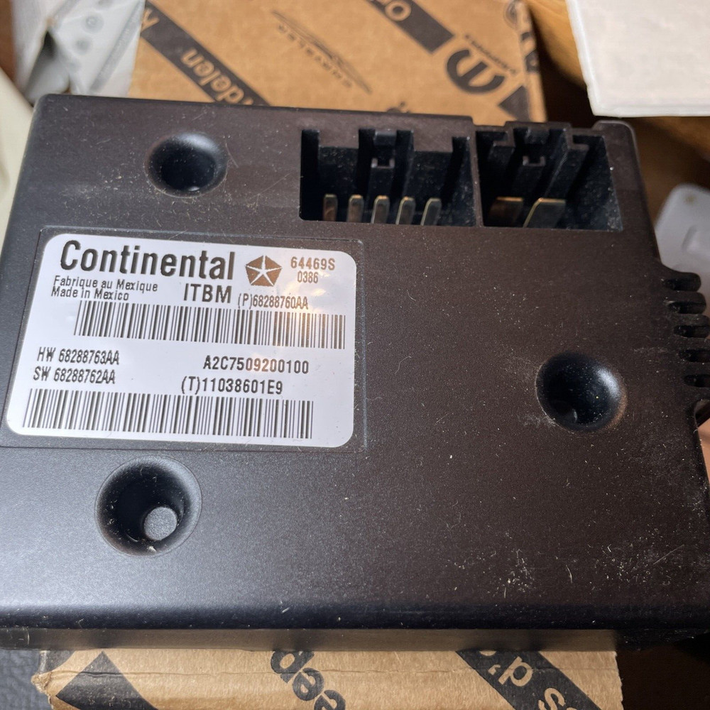 TOWING TRAILER BRAKE CONTROL MODULE OEM 68288760AA MOPAR    NEW