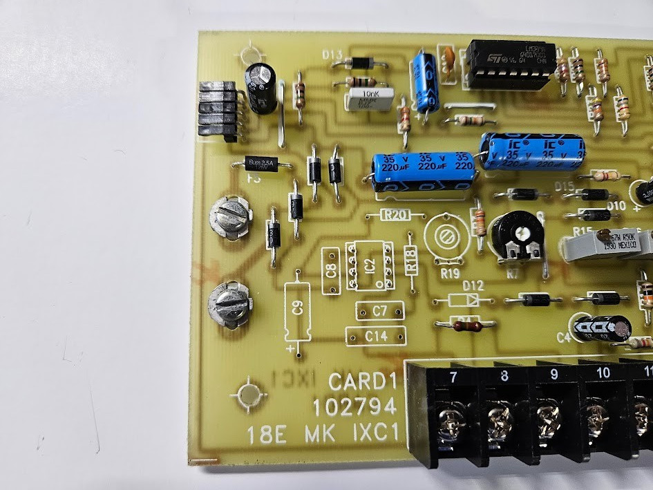 New Payne Engineering 18E-MK-IXC1 102794 Card 1 Circuit Board