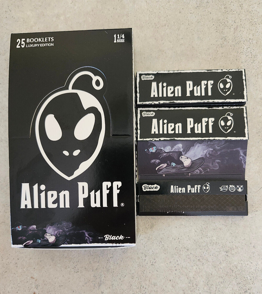 Alien Puff Black Rolling Papers (3 Packs)